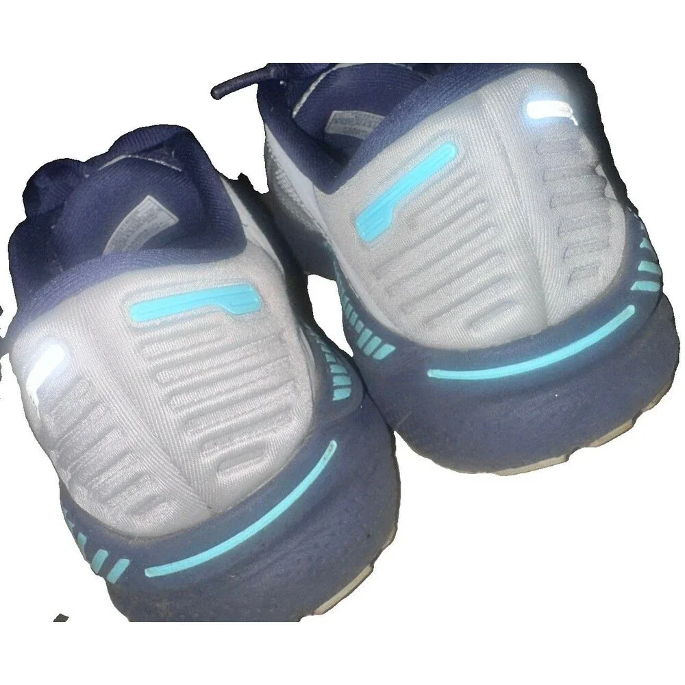 Brooks Adrenaline GTS 22 Women’s Running Shoes Gray Blue Size 6.5 B Medium